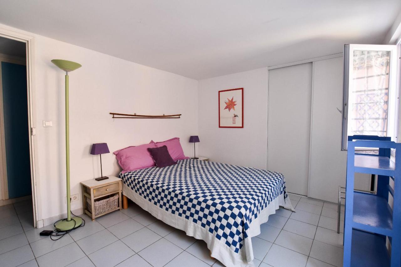 Moulin Rose, Parking - Jardin Apartment อาร์ลส์ ภายนอก รูปภาพ