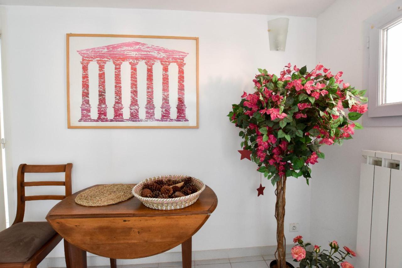 Moulin Rose, Parking - Jardin Apartment อาร์ลส์ ภายนอก รูปภาพ